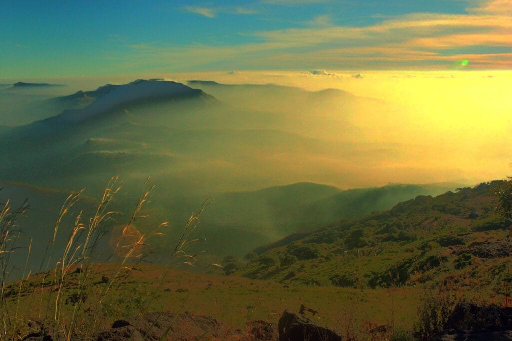 Beautiful sunrise view from Kalsubai Peak - Maharashtra’s Thrilling Treks