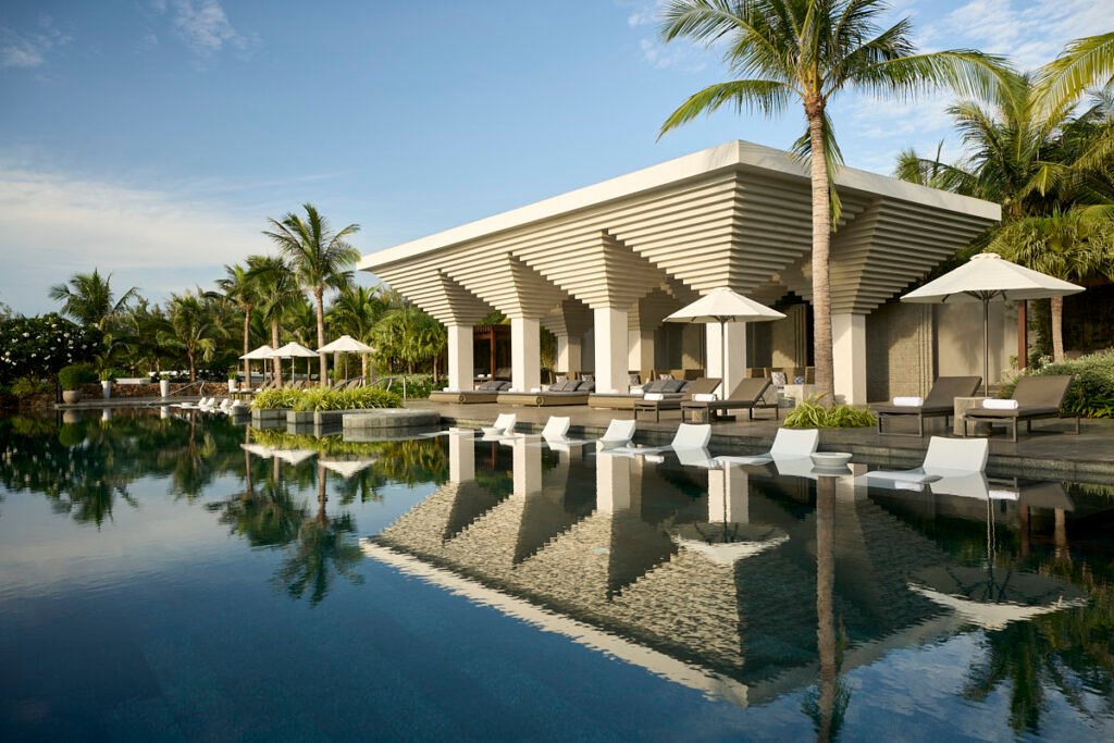 JW Marriott Cam Ranh Bay Resort Spa Ocean Bar - Vietnam