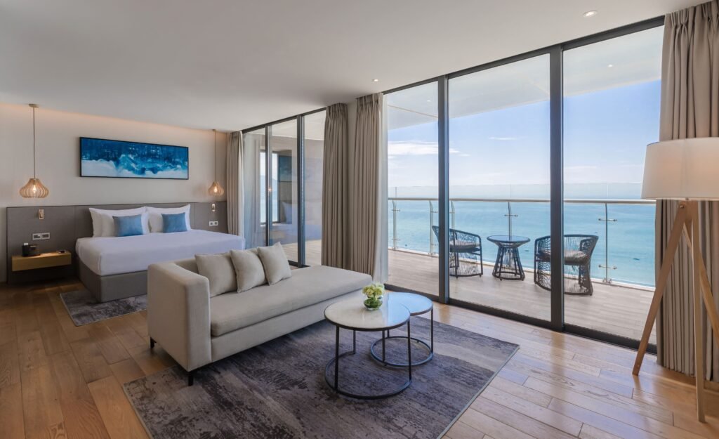 Seibu Prince Hotels & Resorts - Prince Hotel Da Nang, Vietnam - Junior Suite Ocean View
