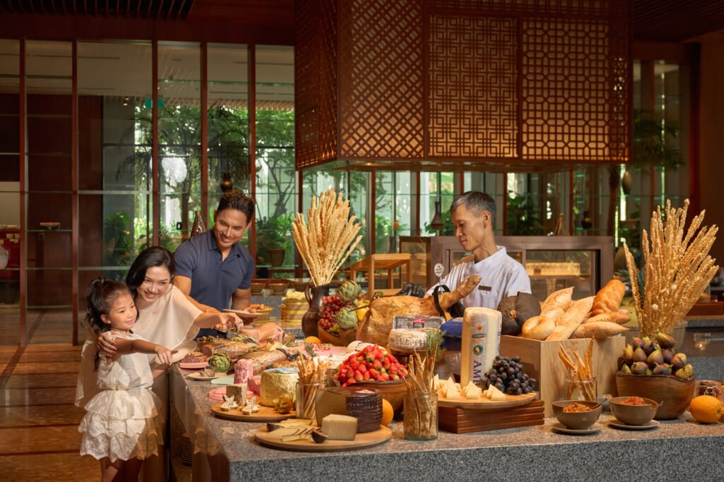 JW Marriott Cam Ranh Bay Resort & Spa - Champa_Gourmet_Buffet_at_Clay_Craft