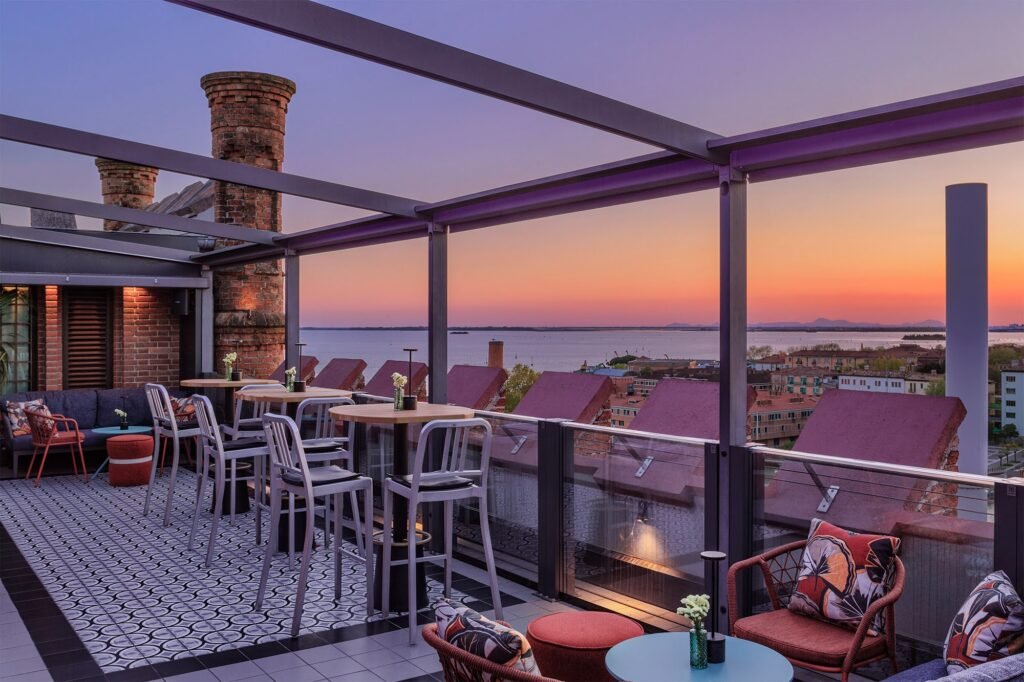 Skyline Rooftop Bar © Hilton Molino Stucky, Venice